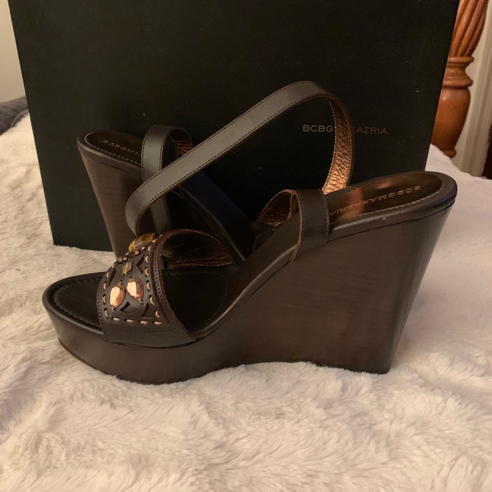 Sandals - Picture 2 of 4